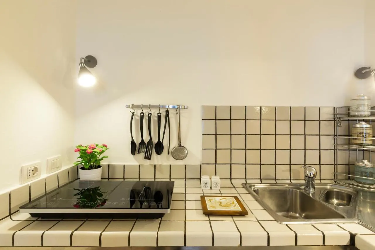Living Isola Apartment Milan