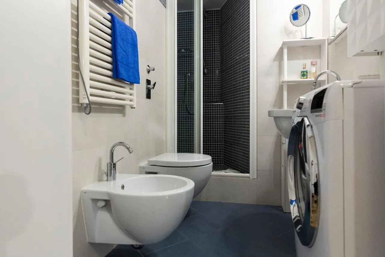 Living Isola Apartment Milan