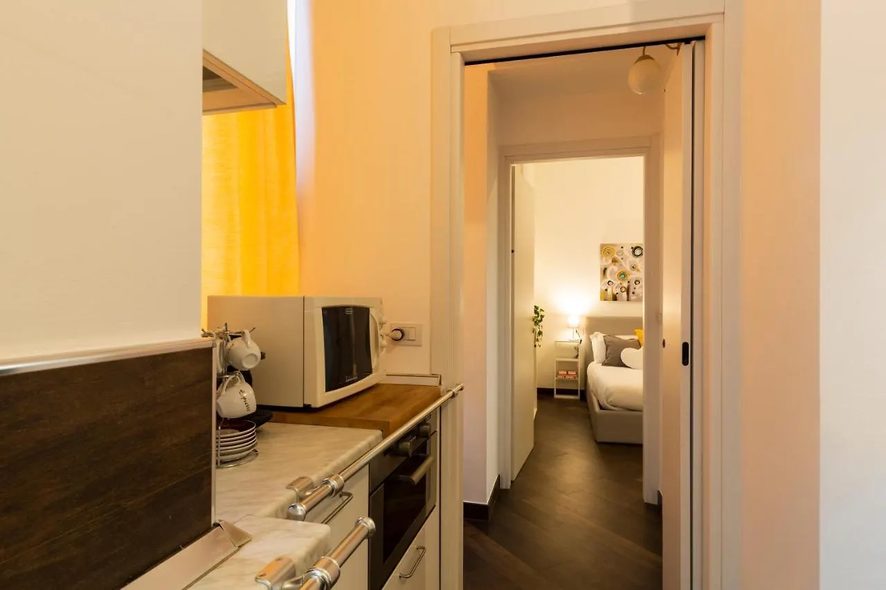 Living Isola Apartment Milan