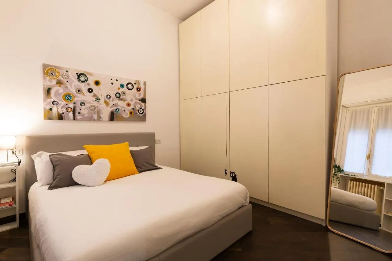 Living Isola Apartment Milan 0*,