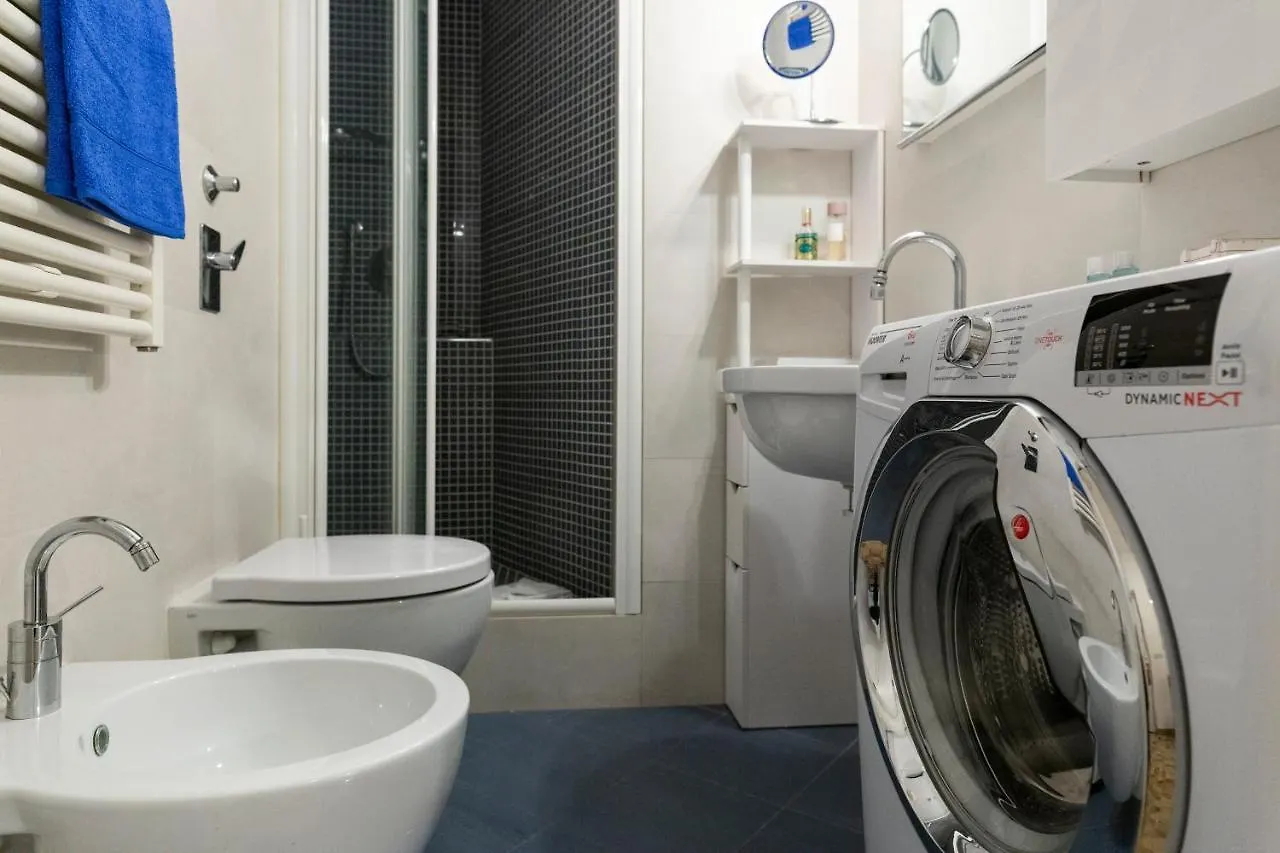 Living Isola Apartment Milan
